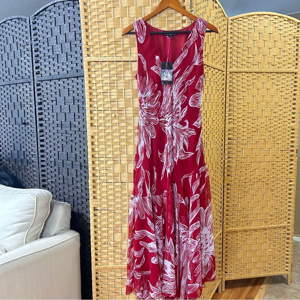 Midnight Velvet crimson red Slipdress with flowy skirt sized medium brand new